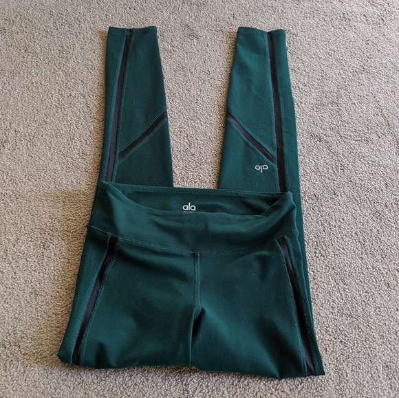 ALO Yoga Pants - Alo yoga forest green legging XS